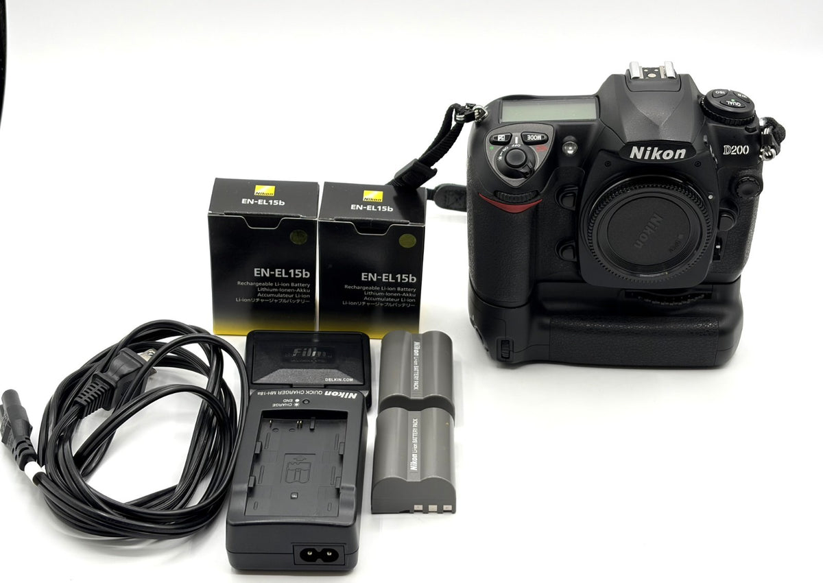 Nikon D200 Camera Body + MB-D200 Battery Grip Kit – Includes 2 Batteries