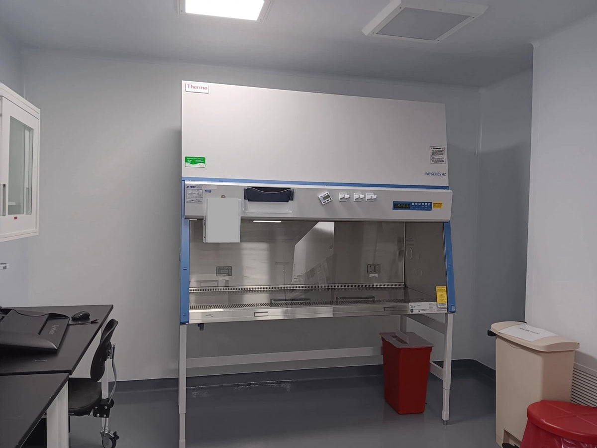 Thermo Scientific 1300 Series A2 Class II Type A2 Biological Safety Cabinet – Model 1377, 6 ft, 120 V